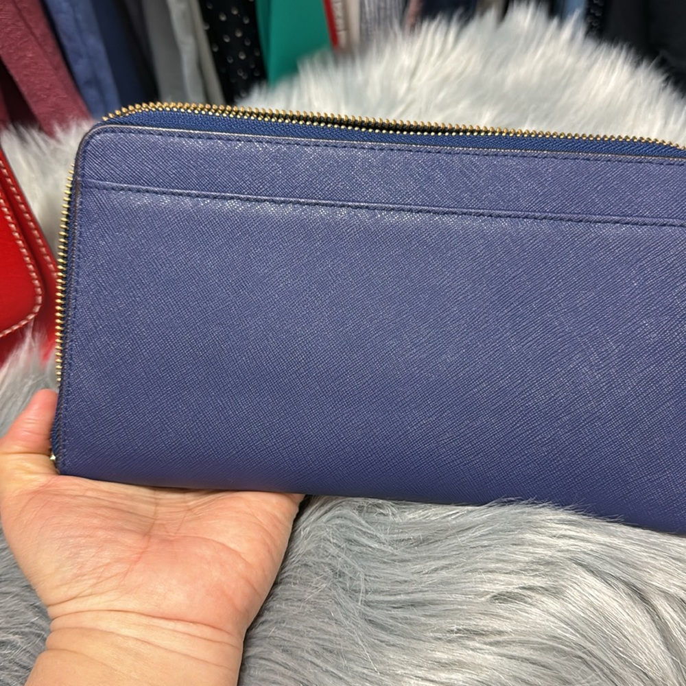 Wallet. - Picture 3 of 5